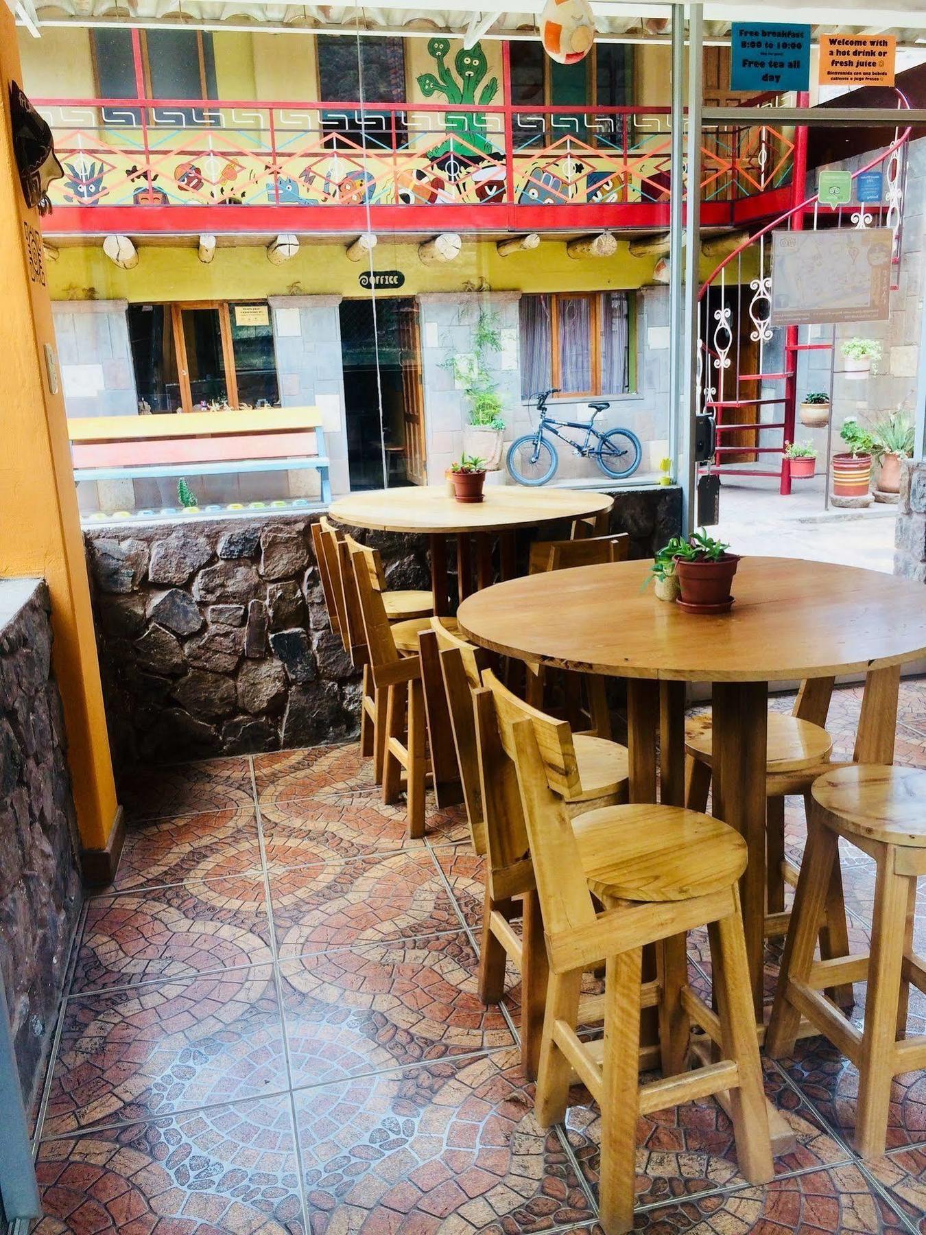 Готель Pisac Inca Екстер'єр фото